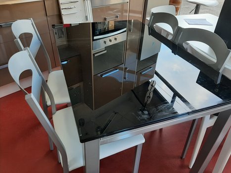 Mesa y sillas cocina